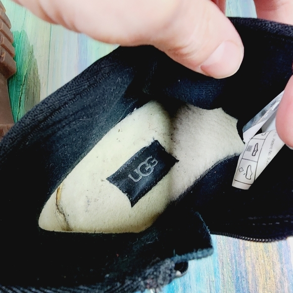 UGG‎ Bradley Ankle Boot - Picture 8 of 11